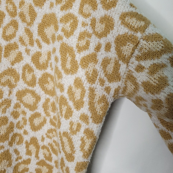 TORRID Popcorn Leopard Print Drop Shoulder Sweater Women's Size 2X - Picture 7 of 12